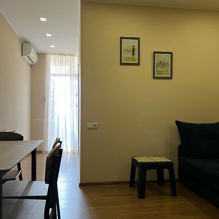 Cosy Apartment Near The Sea Batumi Ngoại thất bức ảnh