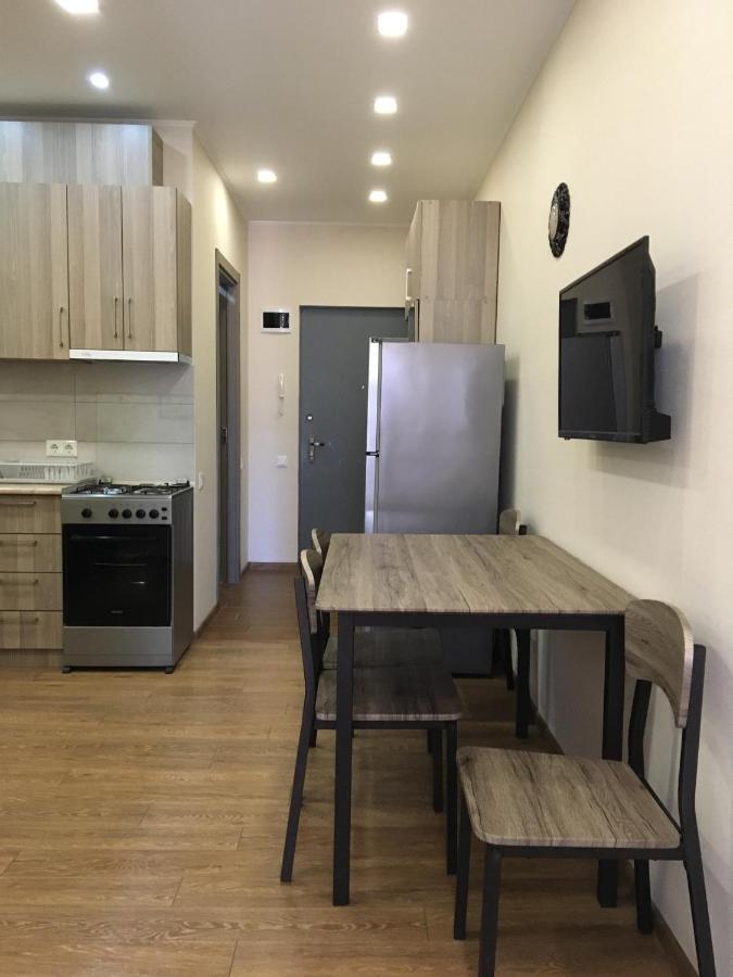 Cosy Apartment Near The Sea Batumi Ngoại thất bức ảnh